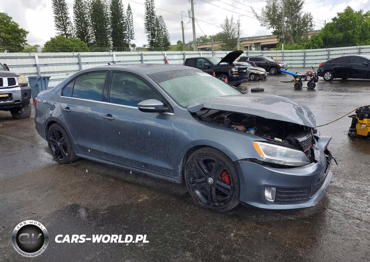 2015 Volkswagen Jetta Gli VIN:3VW4T7AJ8FM299670 - 4