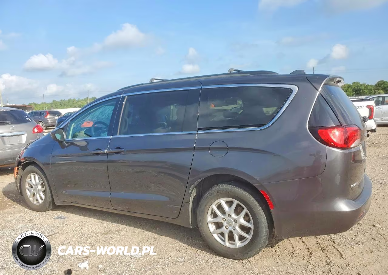 2020 Chrysler Voyager VIN:2C4RC1DG7LR260854 - 2