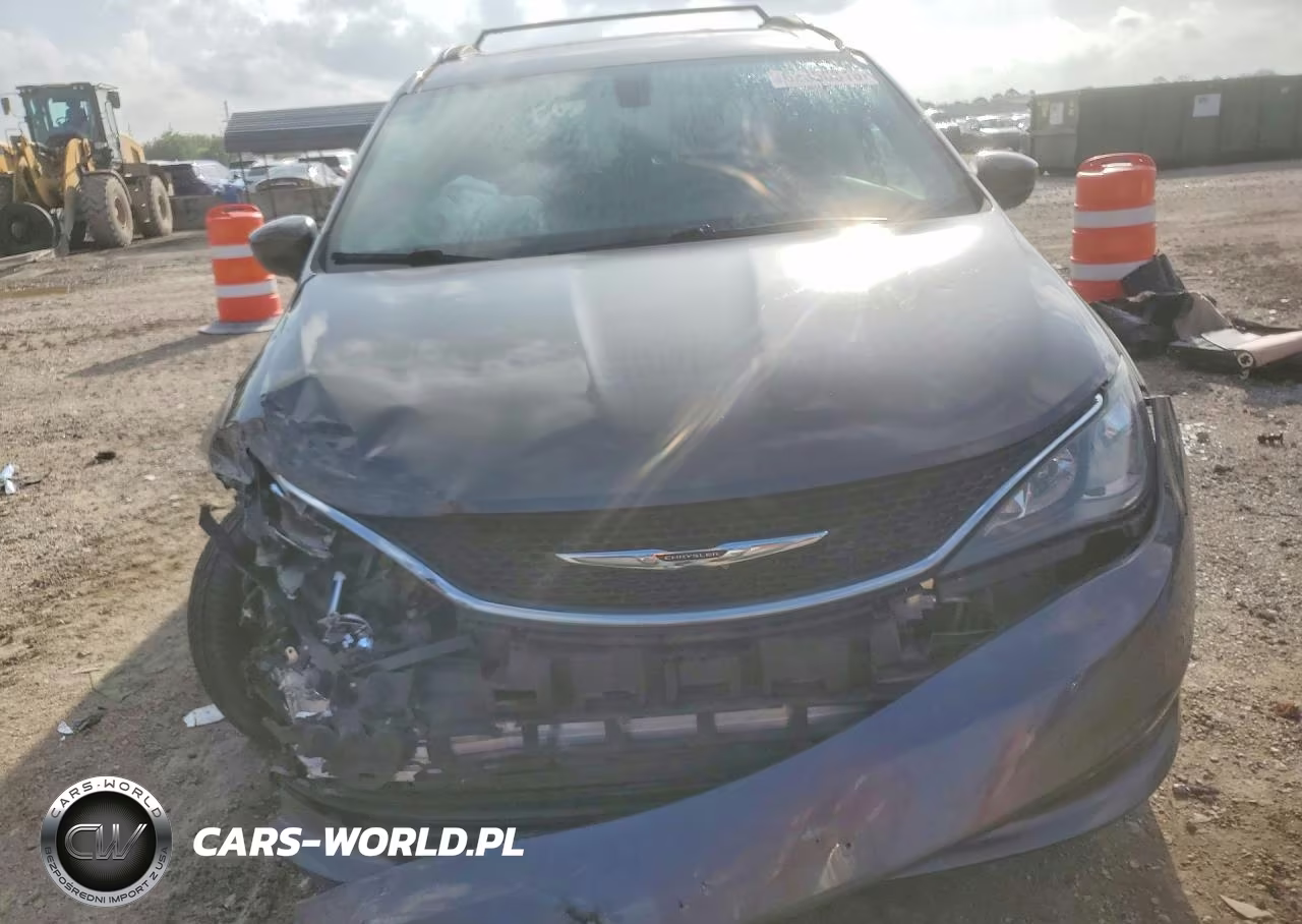 2020 Chrysler Voyager VIN:2C4RC1DG7LR260854 - 5