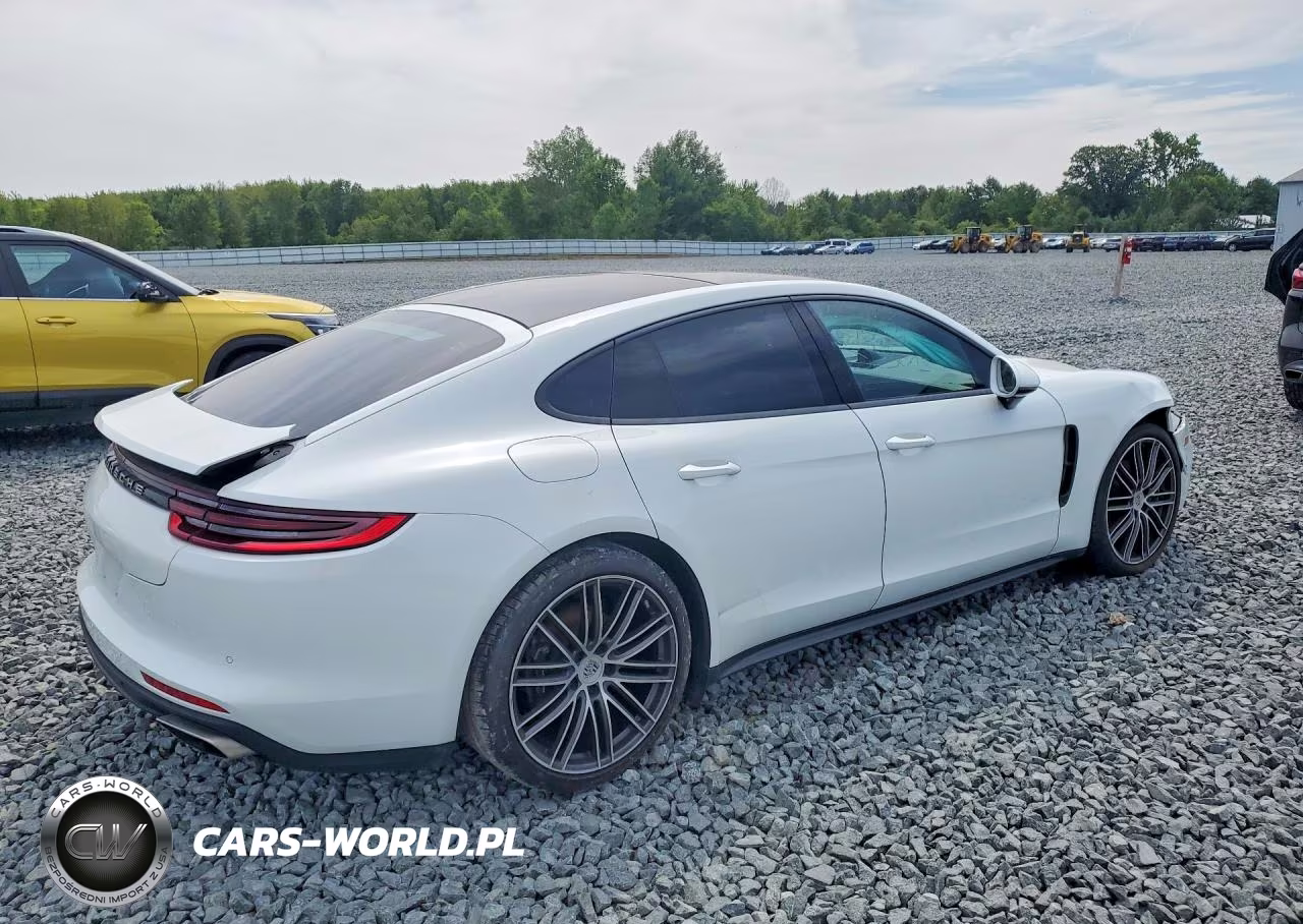 2018 Porsche Panamera 4 VIN:WP0AA2A71JL100522 - 3