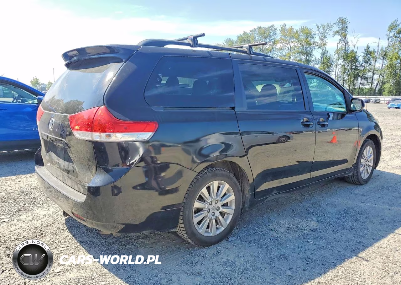 2013 Toyota Sienna Xle 7-Passenger VIN:5TDDK3DC6DS065536 - 3