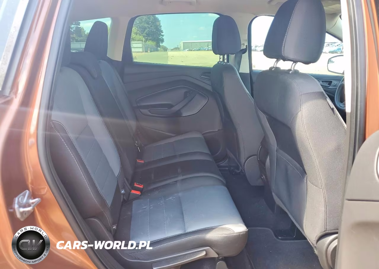 2017 Ford Escape S VIN:1FMCU0F78HUC10304 - 10