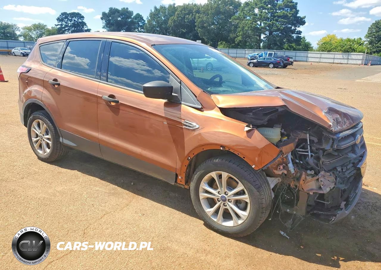 2017 Ford Escape S VIN:1FMCU0F78HUC10304 - 4