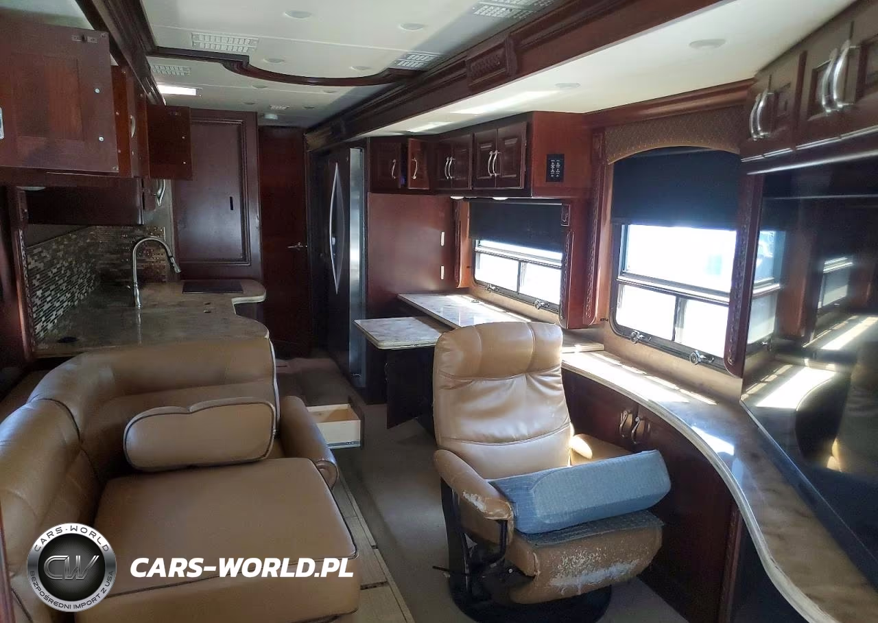 2016 Monaco Diplomat Recreational Vehicle (Rv) VIN:4UZFCGCY2GCHP5290 - 6