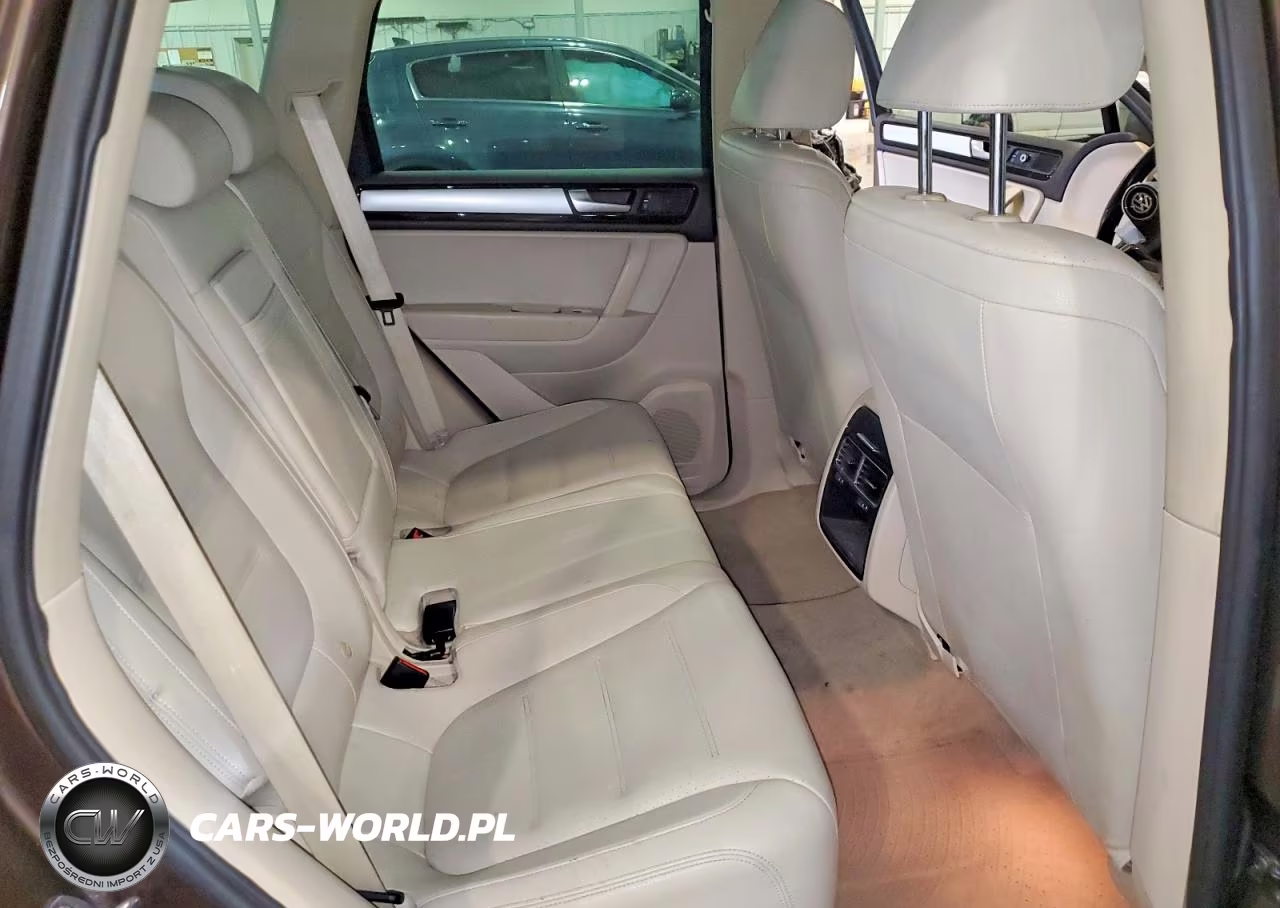 2012 Volkswagen Touareg V6 VIN:WVGFF9BP6CD001203 - 11