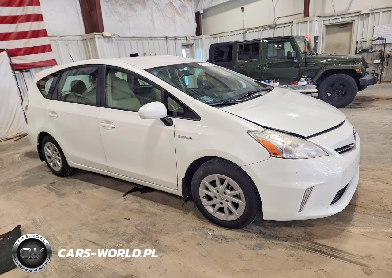 2014 Toyota Prius V Three VIN:JTDZN3EUXE3296141 - 4