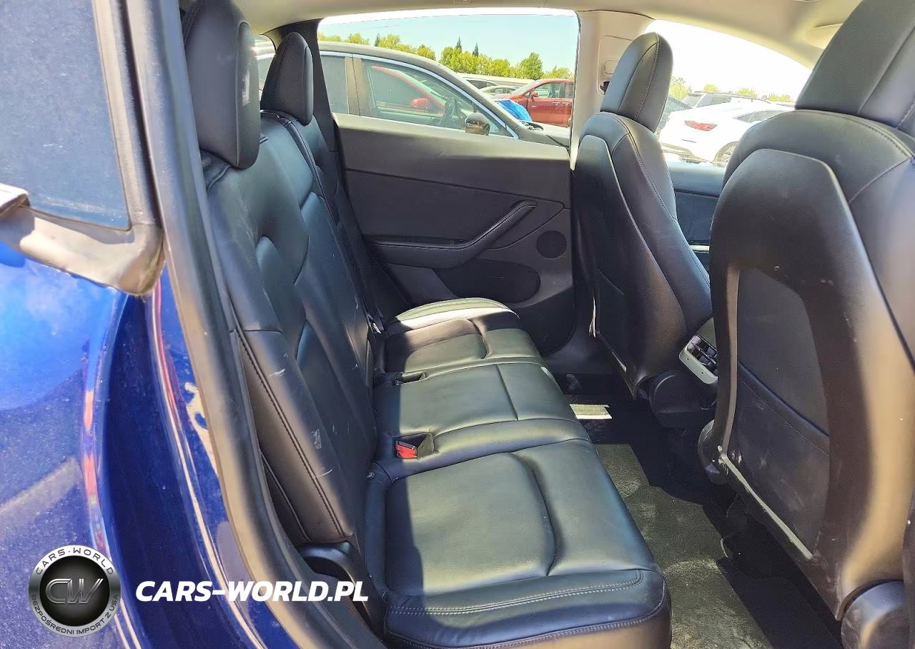 2020 Tesla Model Y VIN:5YJYGDEE5LF012953 - 11