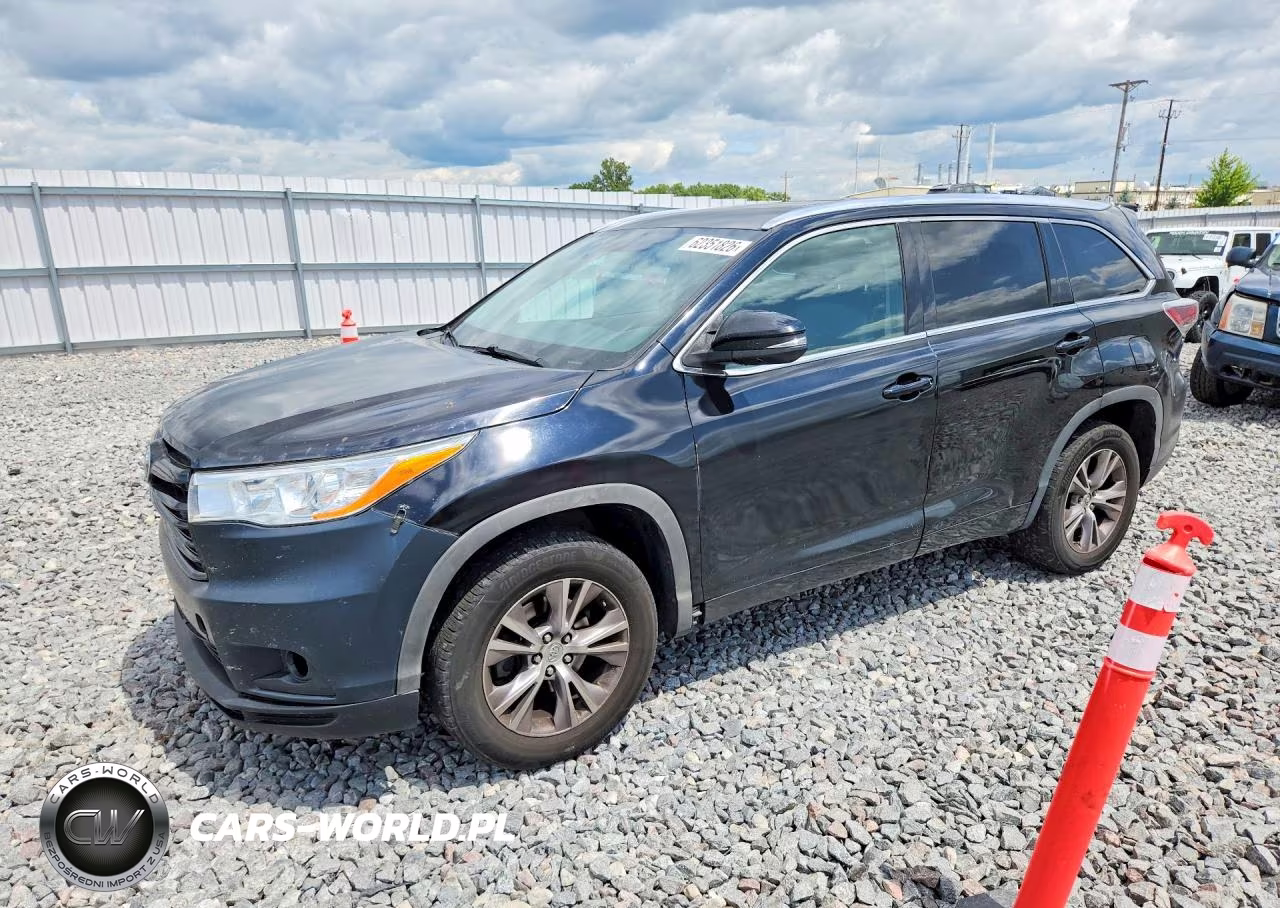 2015 Toyota Highlander Xle – zdjęcie 1 z 12