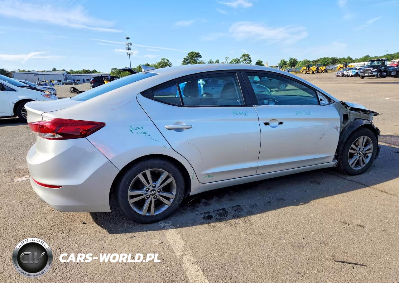 2017 Hyundai Elantra Se VIN:5NPD84LF9HH142038 - 3