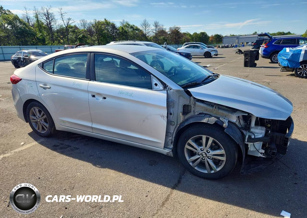 2017 Hyundai Elantra Se VIN:5NPD84LF9HH142038 - 4