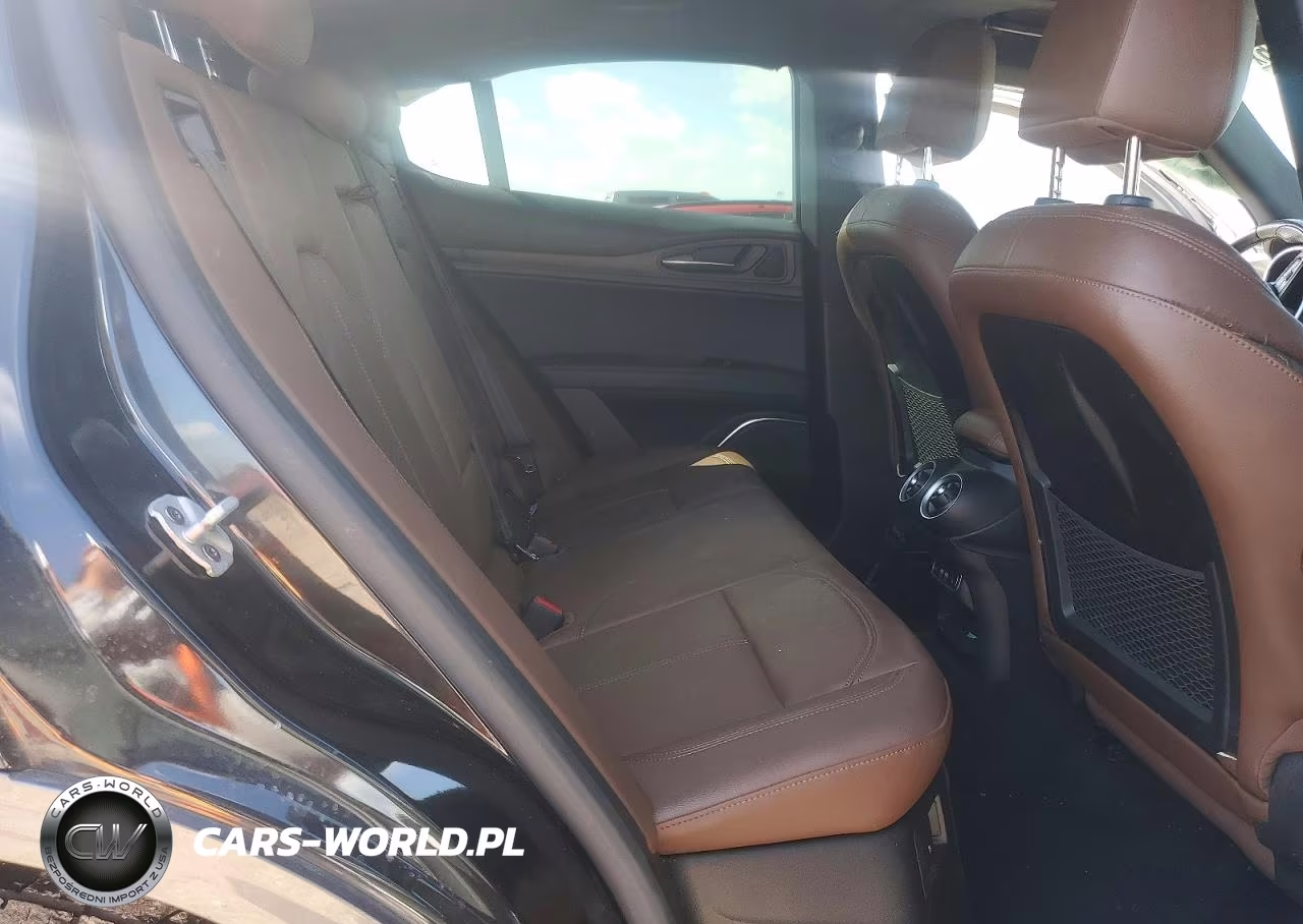 2023 Alfa Romeo Stelvio Ti VIN:ZASPAKBN2P7D50481 - 10