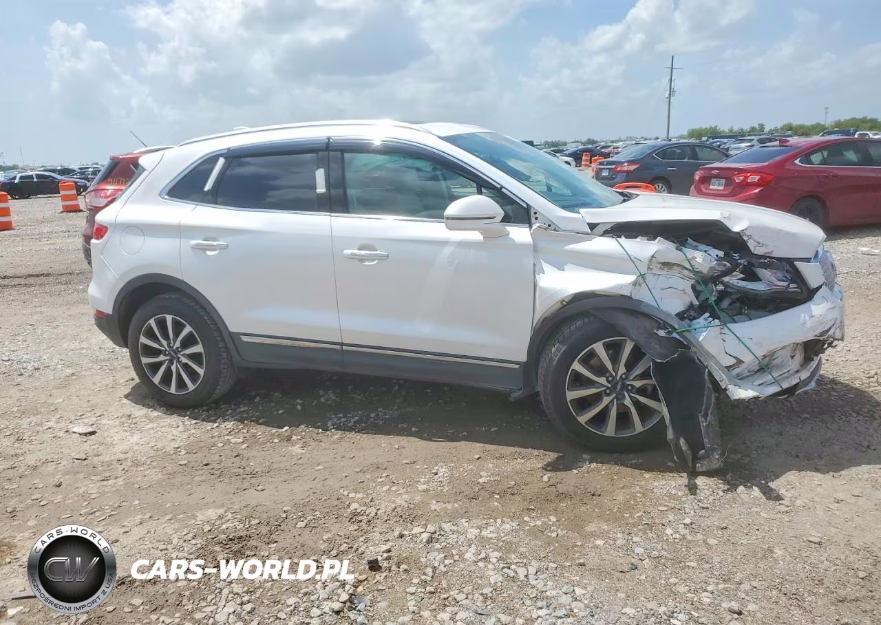 2019 Lincoln Mkc Reserve VIN:5LMCJ3C92KUL17529 - 4