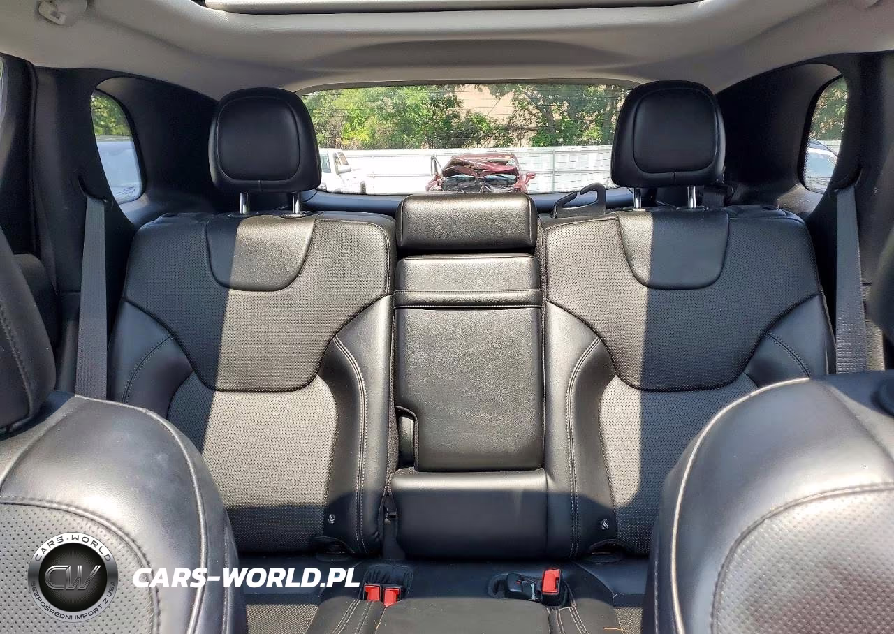 2019 Jeep Cherokee Limited VIN:1C4PJMDX7KD139421 - 10