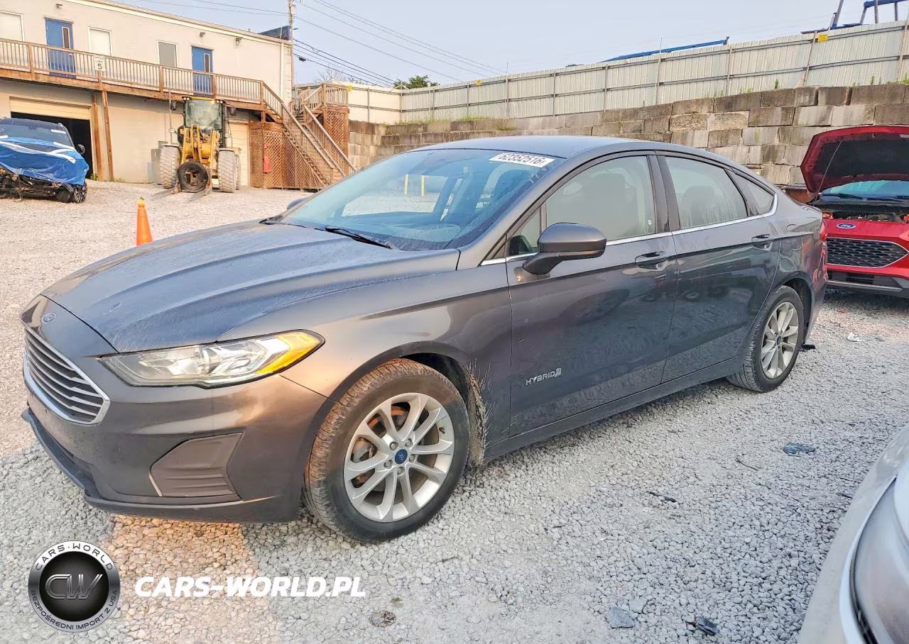 2019 Ford Fusion Se – zdjęcie 1 z 12