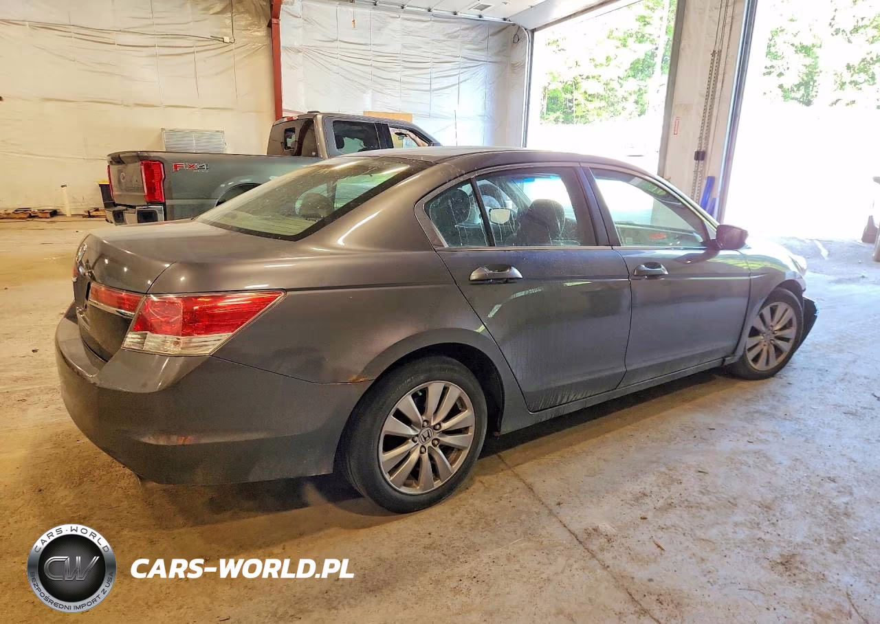 2011 Honda Accord Ex VIN:1HGCP2F70BA023995 - 3