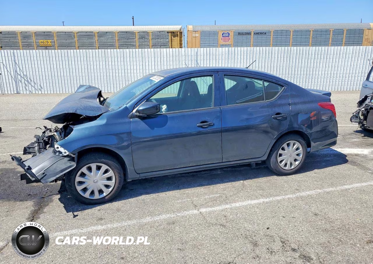 2016 Nissan Versa 1.6 S Plus – zdjęcie 1 z 13