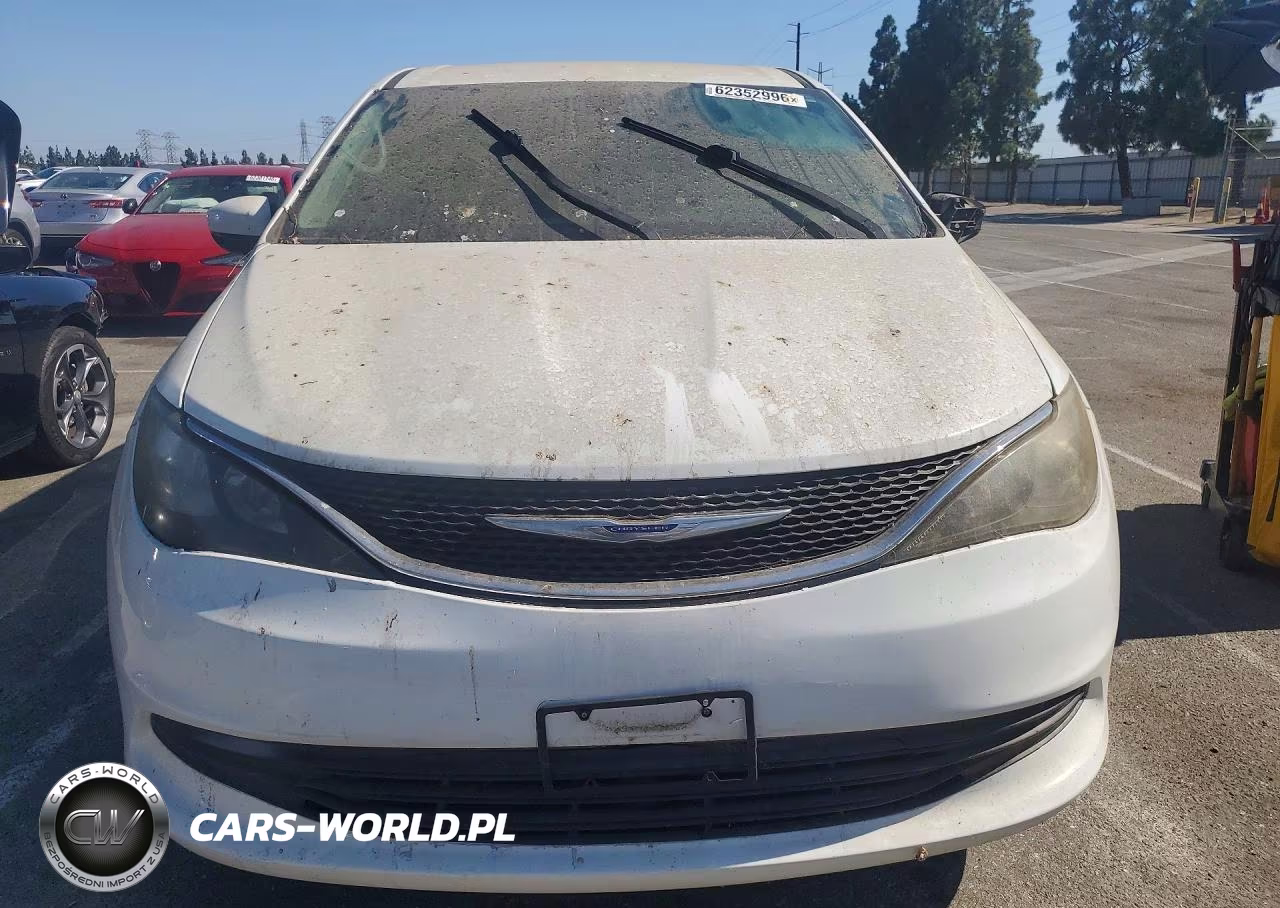 2019 Chrysler Pacifica Lx VIN:2C4RC1CG2KR644380 - 5