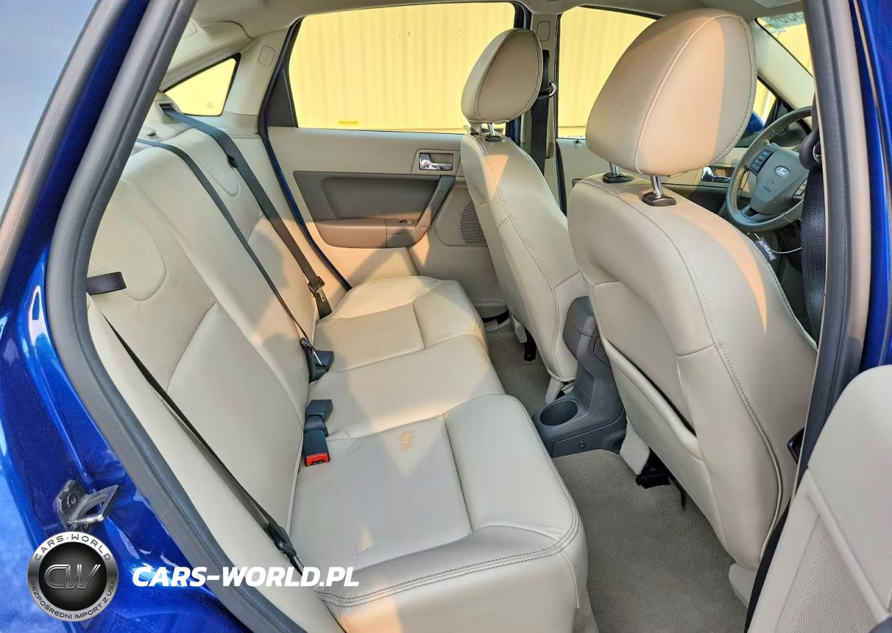 2008 Ford Focus Se VIN:1FAHP35N48W100749 - 10