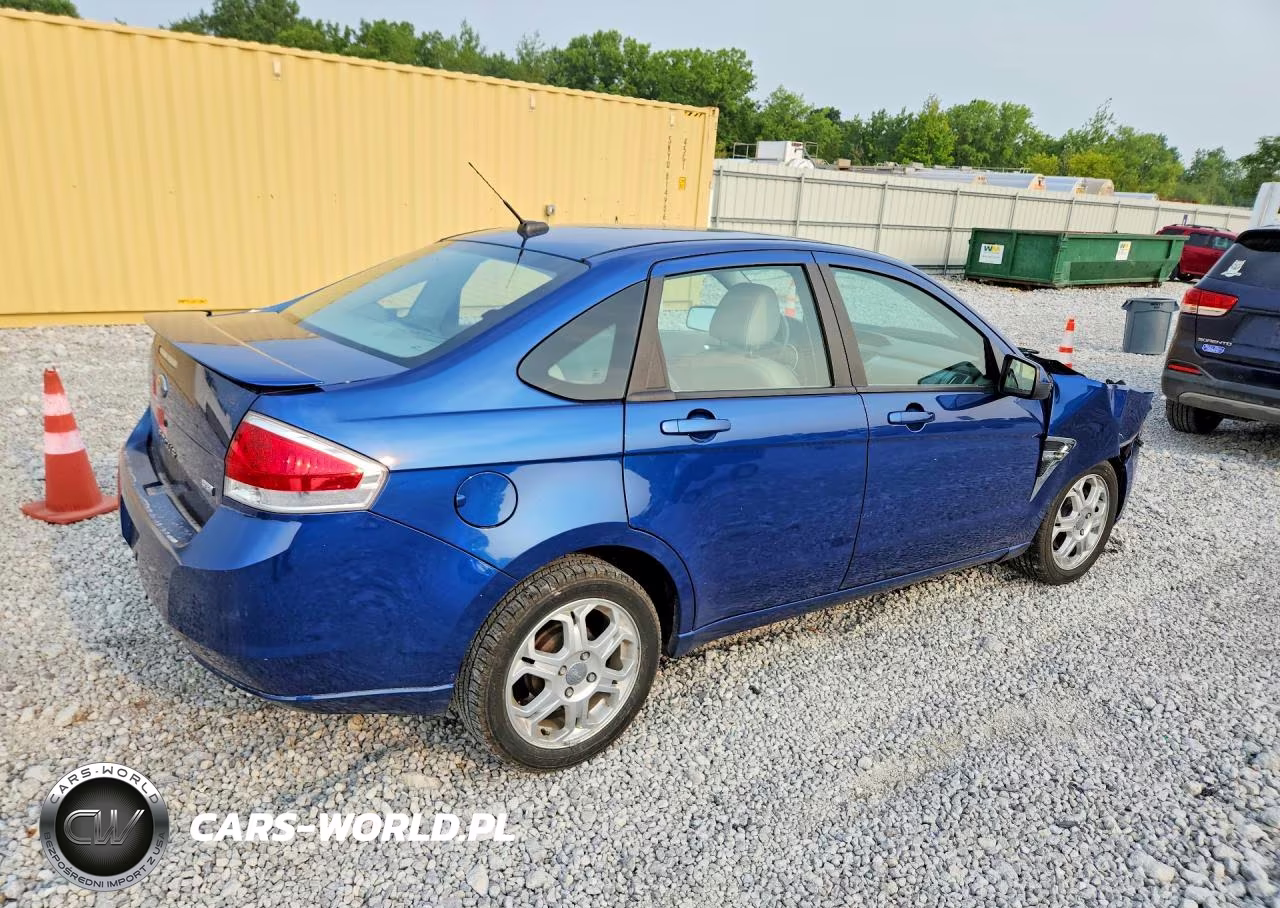 2008 Ford Focus Se VIN:1FAHP35N48W100749 - 3