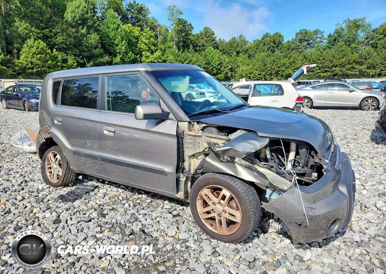 2010 Kia Soul + VIN:KNDJT2A26A7149173 - 4