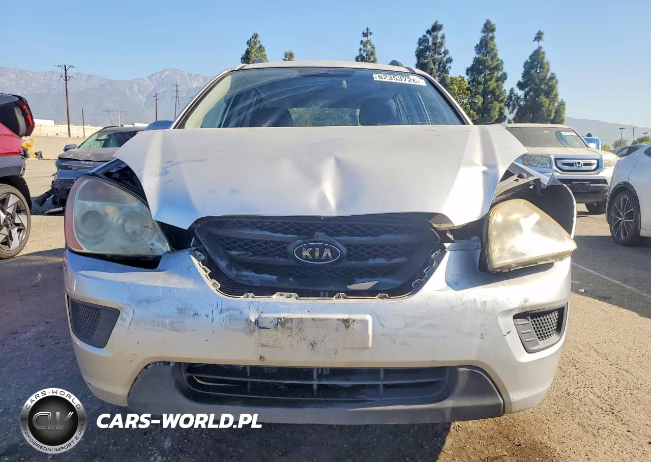 2009 Kia Rondo Base VIN:KNAFG528997229137 - 5