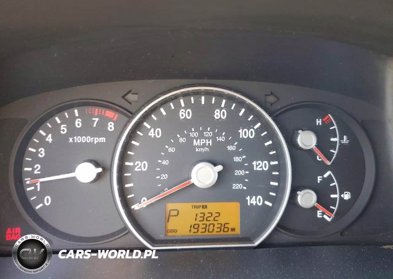 2009 Kia Rondo Base VIN:KNAFG528997229137 - 9