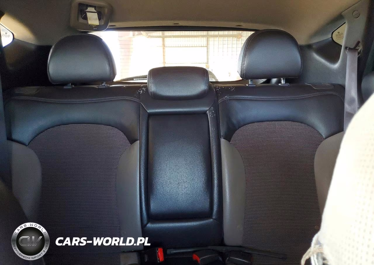 2011 Hyundai Tucson Gls VIN:KM8JUCAC7BU229690 - 10