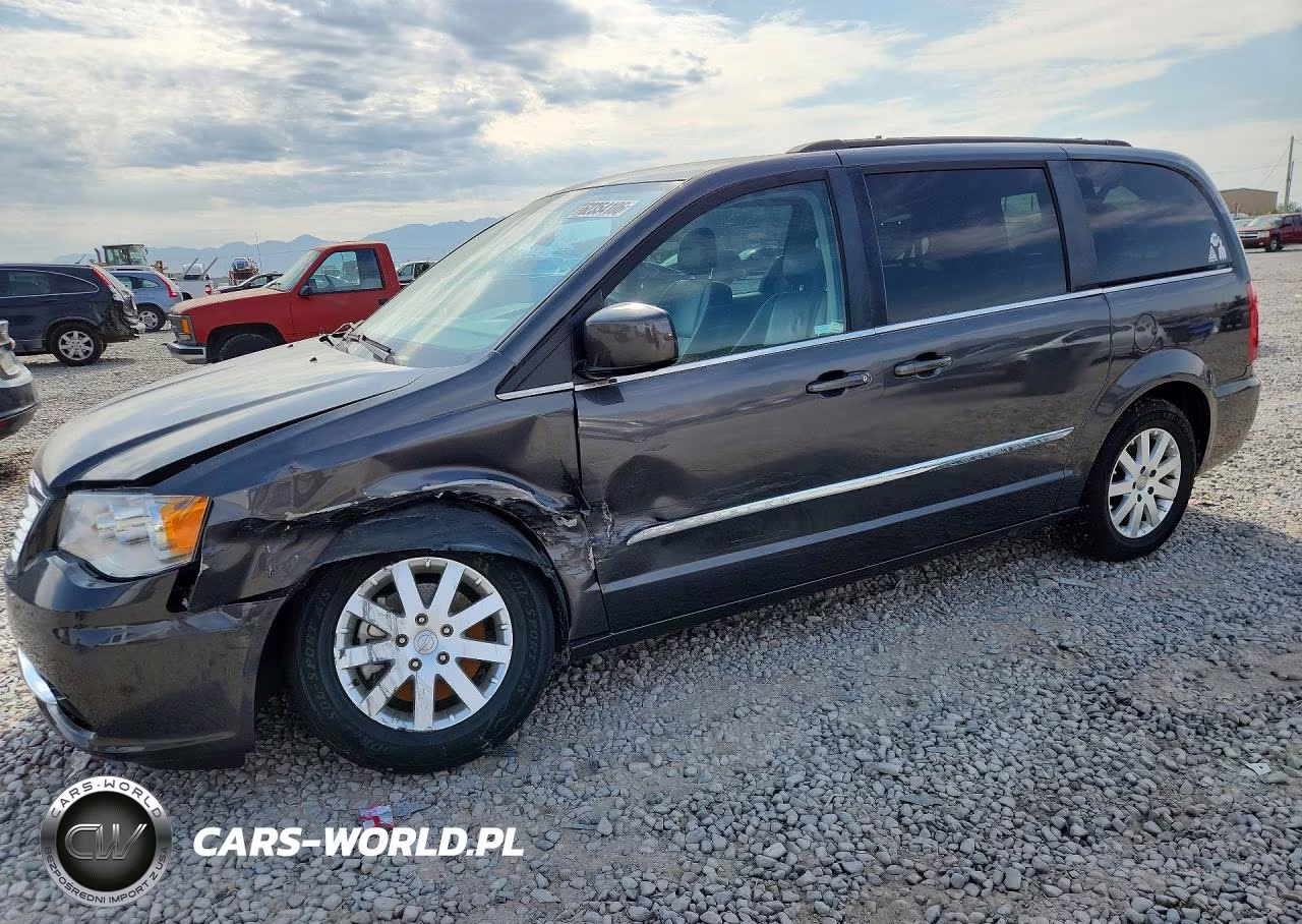 2016 Chrysler Town & Country Touring – zdjęcie 1 z 12