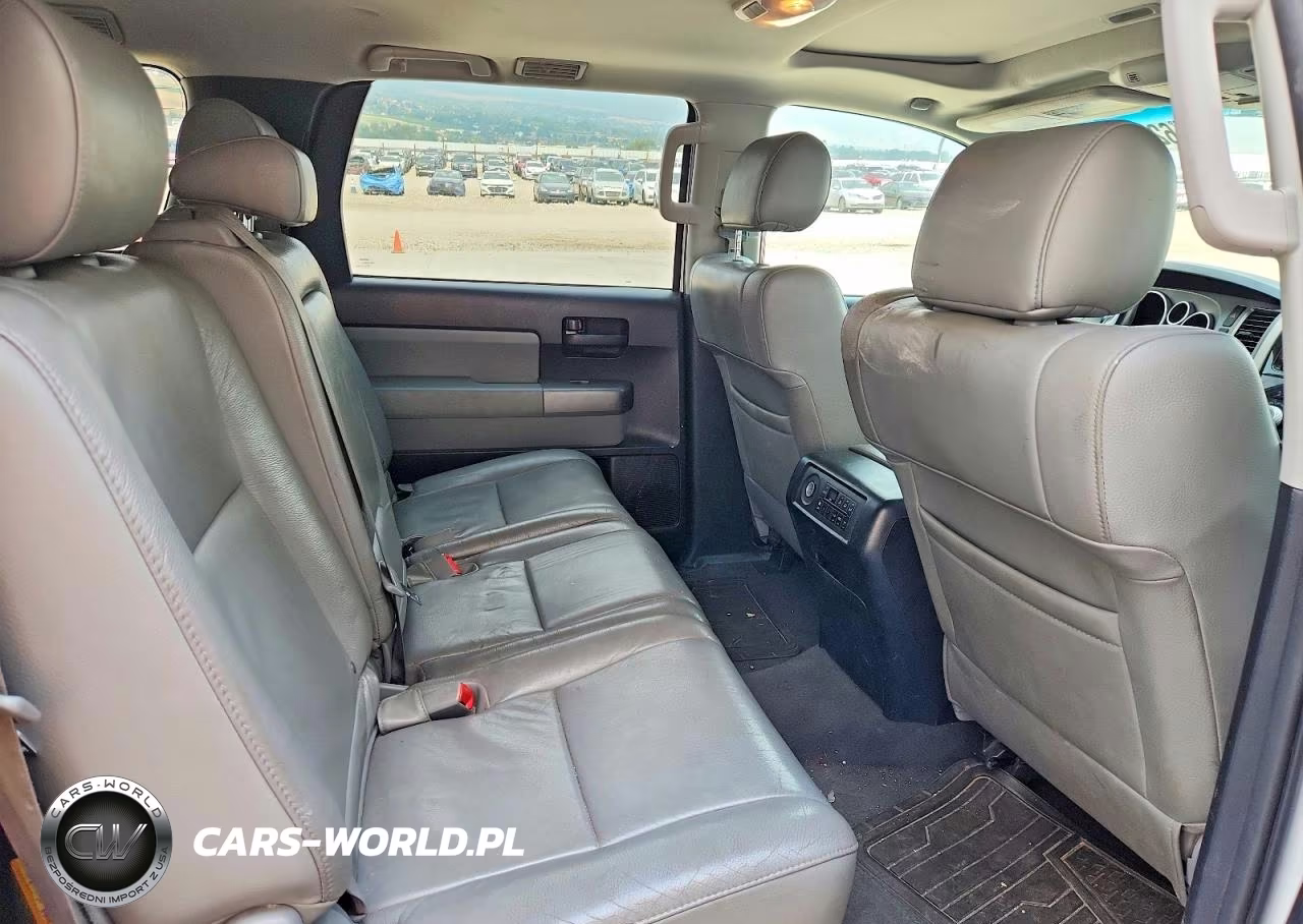 2013 Toyota Sequoia Sr5 VIN:5TDBY5G16DS075740 - 10