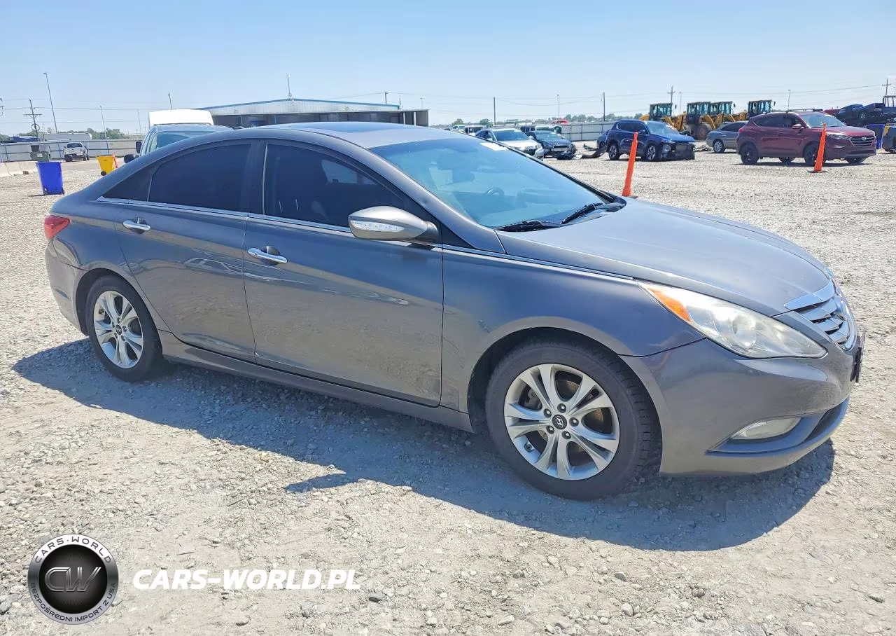 2013 Hyundai Sonata Limited VIN:5NPEC4AC9DH680647 - 4