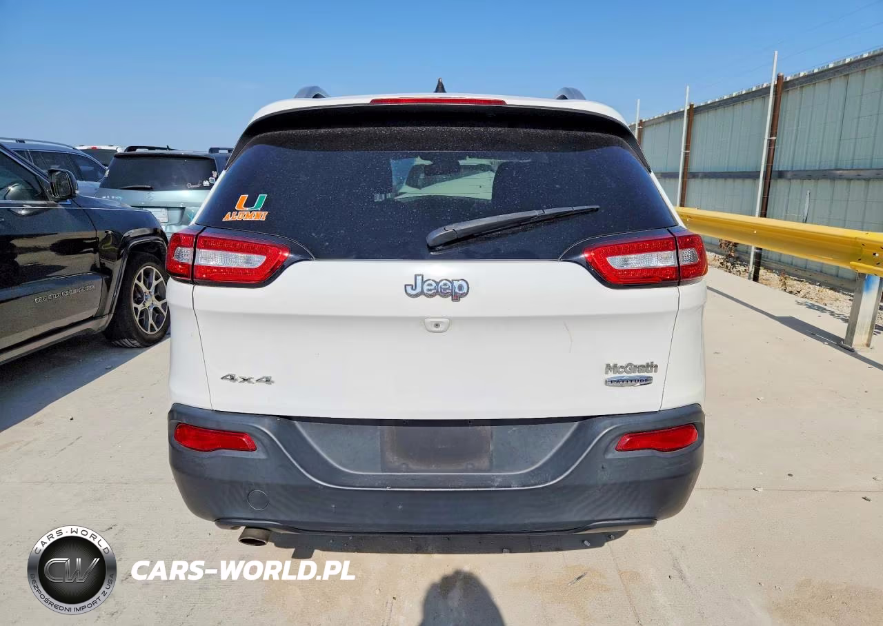 2015 Jeep Cherokee Latitude VIN:1C4PJMCB1FW614643 - 6