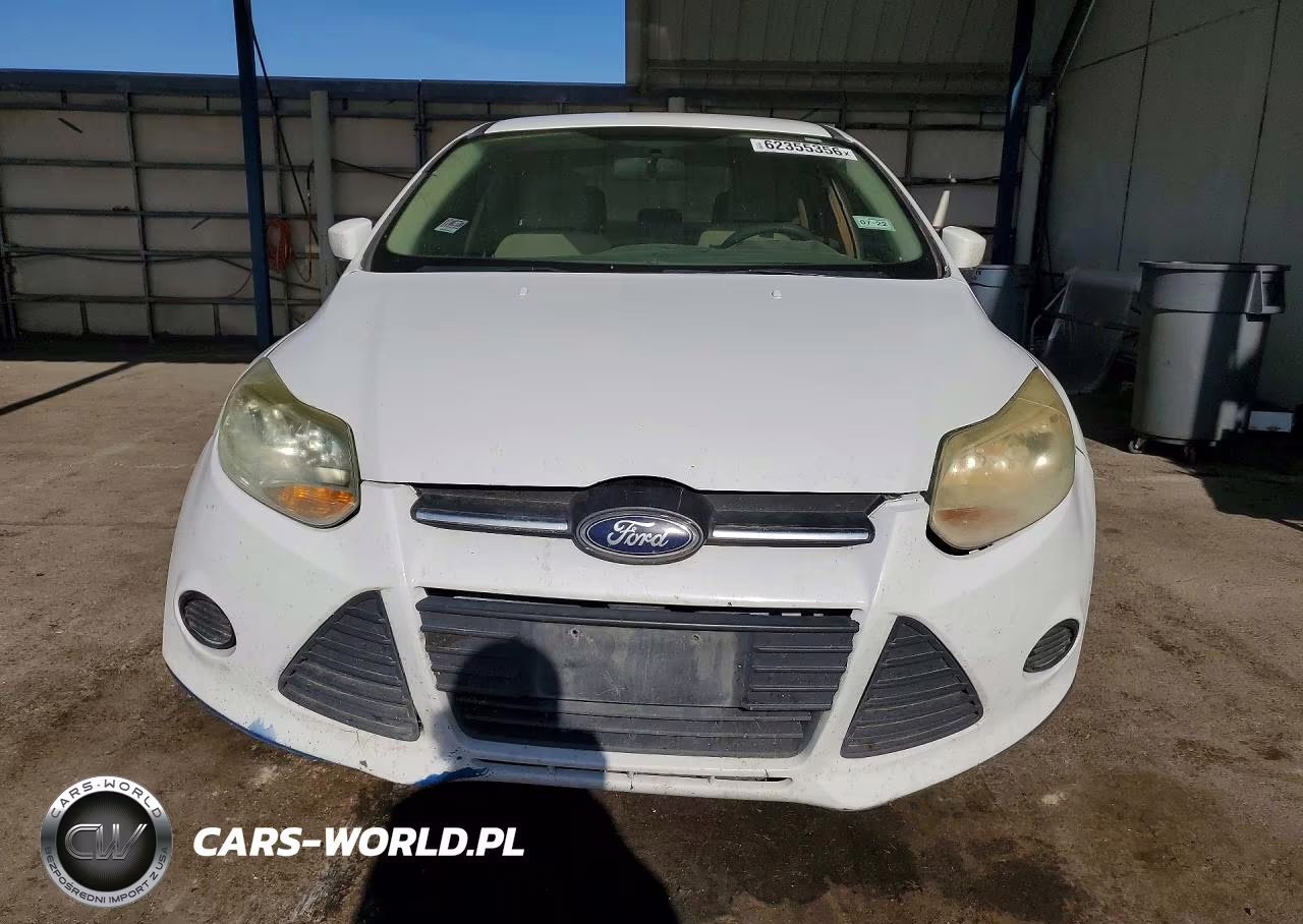 2016 Ford Focus Se VIN:1FADP3F24GL230209 - 5
