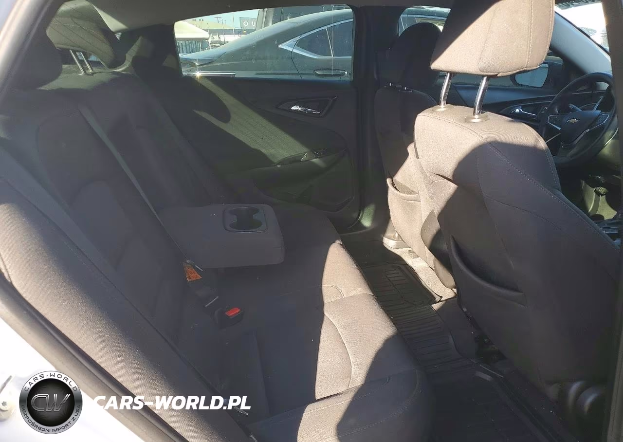 2018 Chevrolet Malibu Ls VIN:1G1ZB5ST1JF268777 - 10