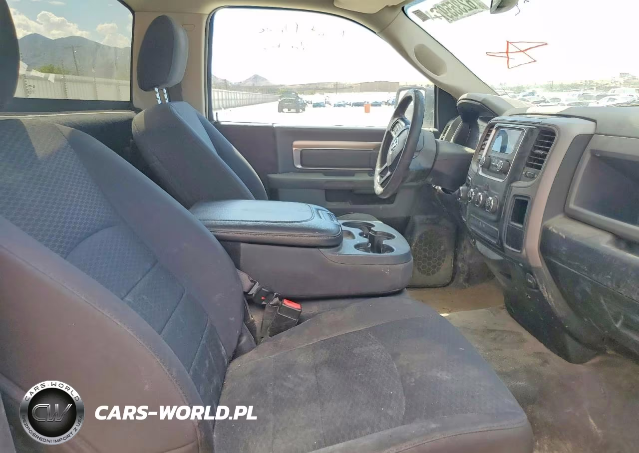 2019 Ram 1500 Classic Tradesman VIN:3C6JR6DT8KG532216 - 10