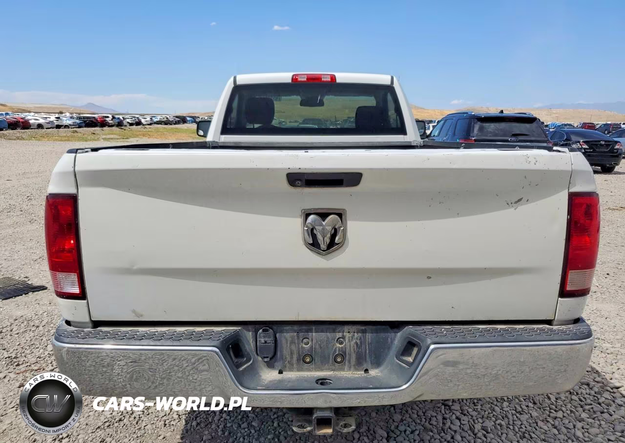 2019 Ram 1500 Classic Tradesman VIN:3C6JR6DT8KG532216 - 6