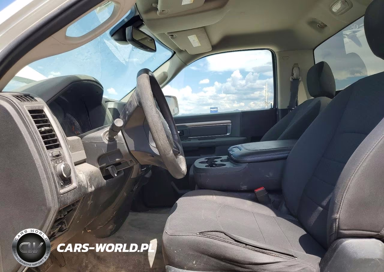 2019 Ram 1500 Classic Tradesman VIN:3C6JR6DT8KG532216 - 7