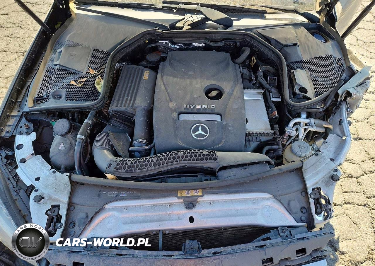 2018 Mercedes-Benz C 350E VIN:55SWF4HB6JU262421 - 11