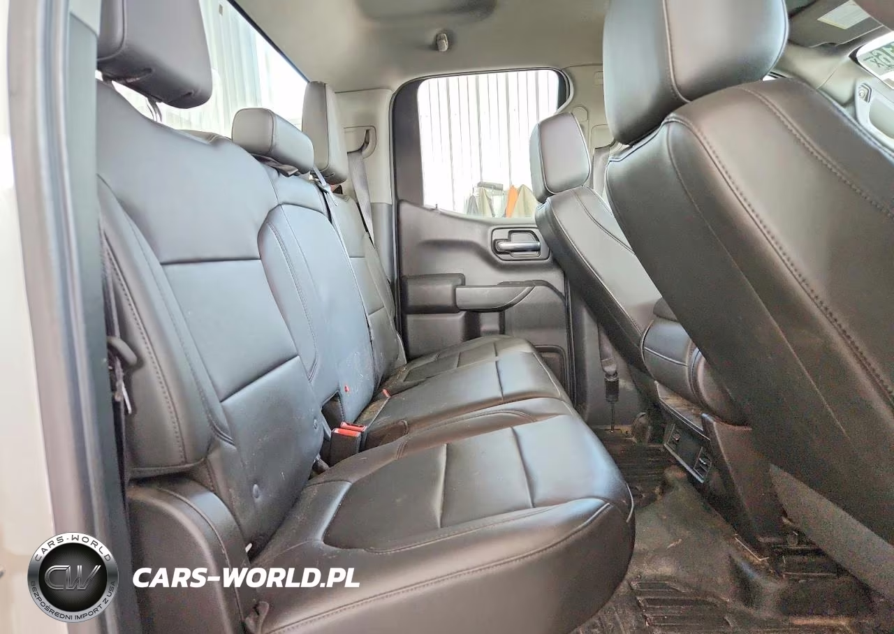 2019 Chevrolet Silverado C1500 VIN:1GCRWAEH6KZ418555 - 10