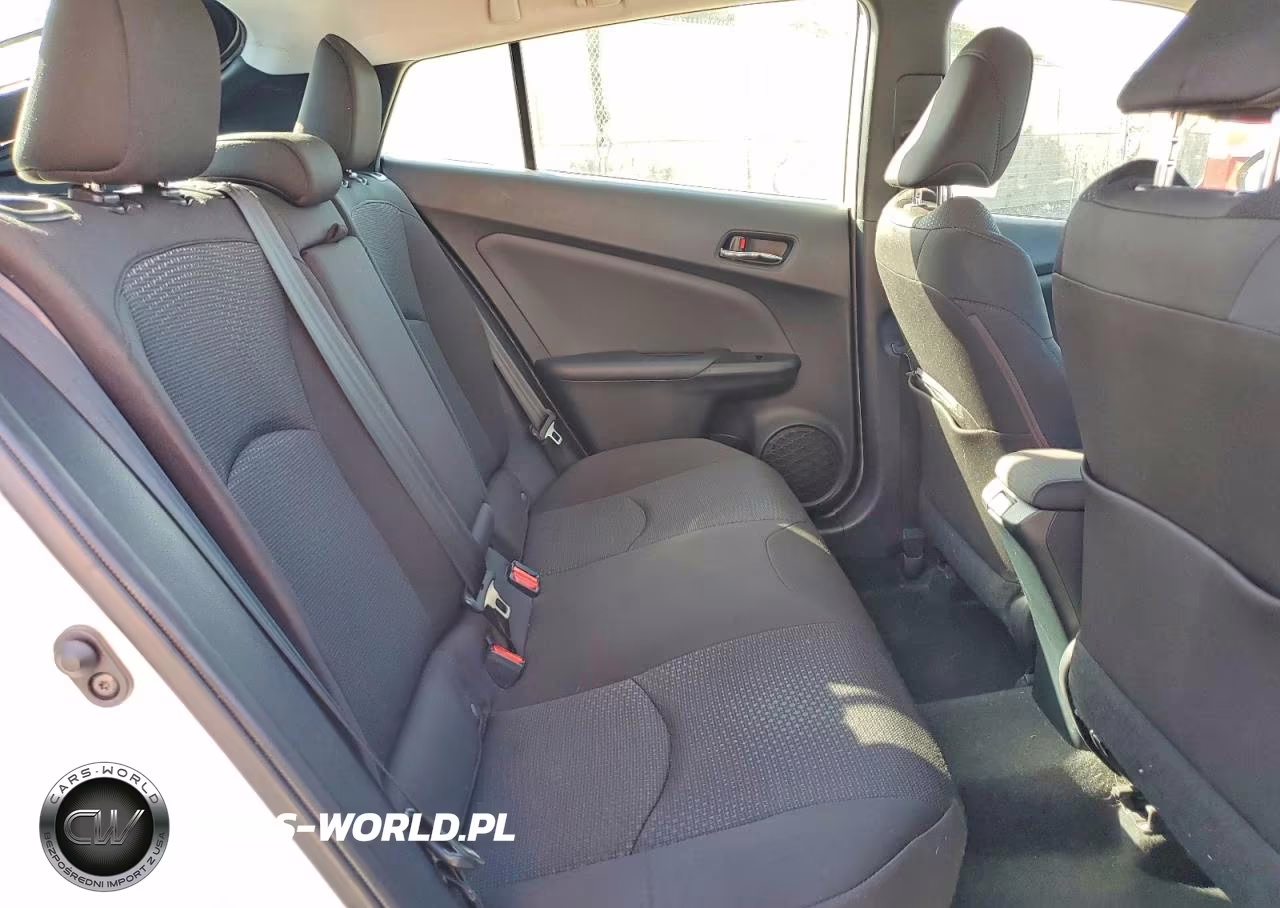 2019 Toyota Prius Le VIN:JTDKARFU5K3082992 - 10