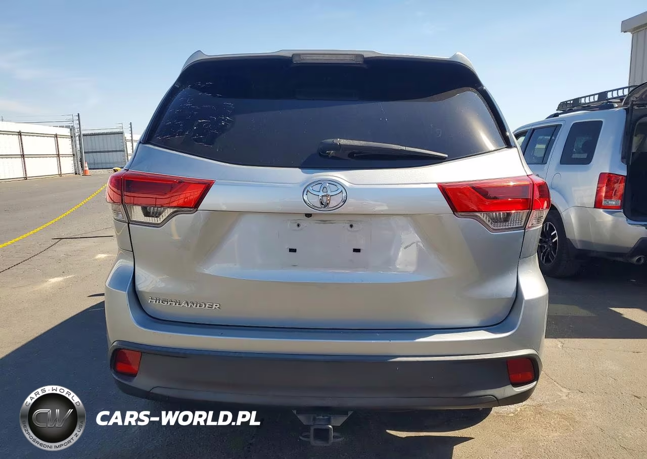 2018 Toyota Highlander Le VIN:5TDZARFH2JS039368 - 6