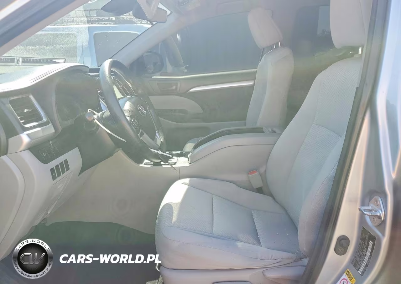 2018 Toyota Highlander Le VIN:5TDZARFH2JS039368 - 7
