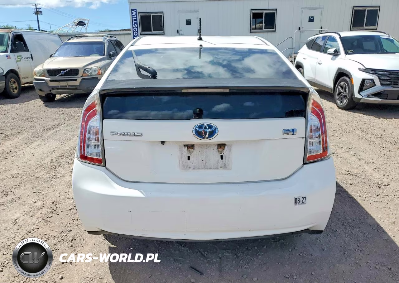 2014 Toyota Prius One VIN:JTDKN3DU5E1736328 - 6