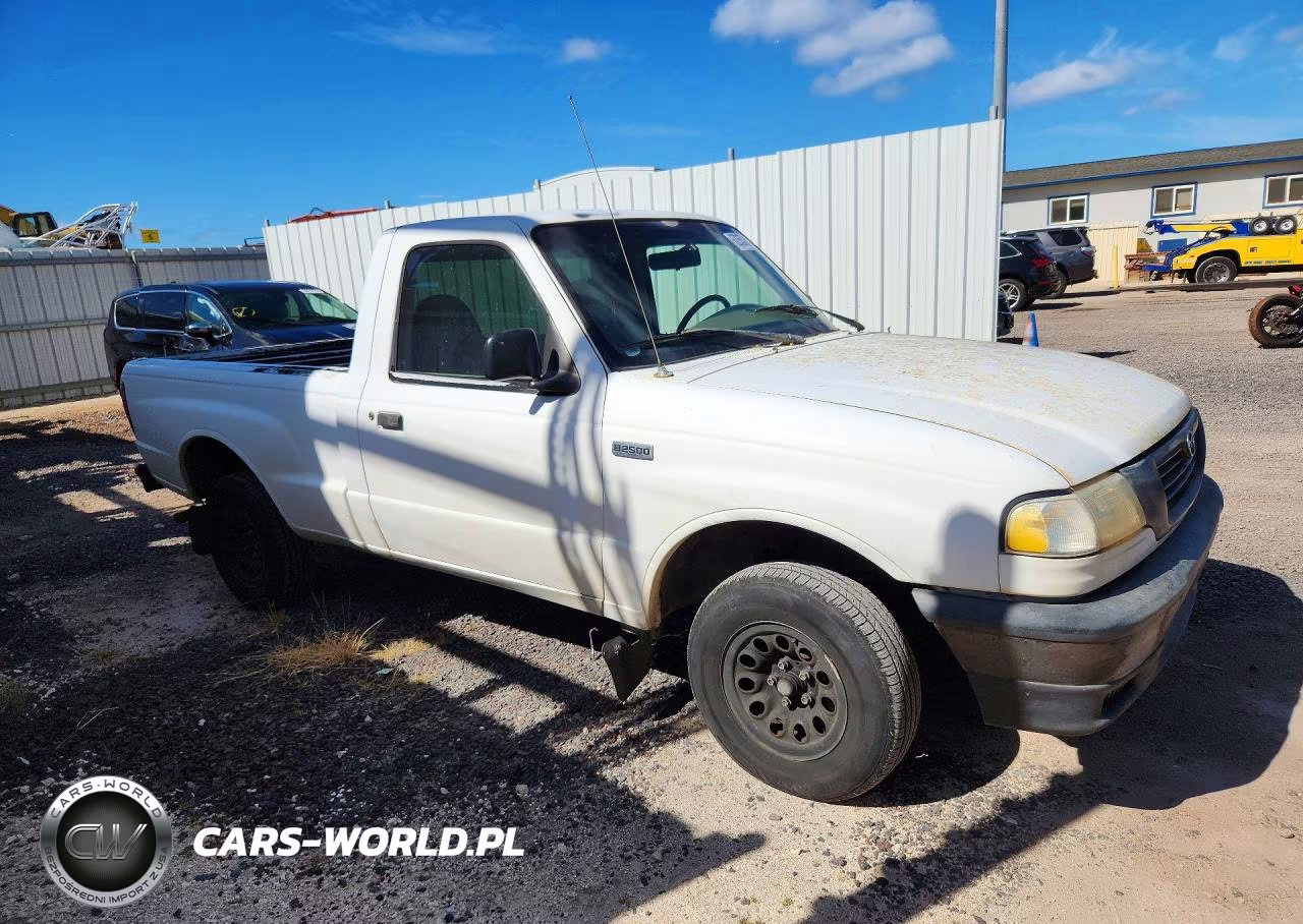 1998 Mazda B2500 VIN:4F4YR12C1WTM16210 - 4