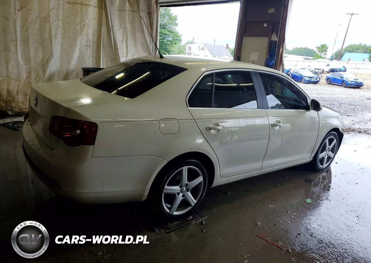 2007 Volkswagen Jetta Wolfsburg VIN:3VWEF71KX7M065228 - 3