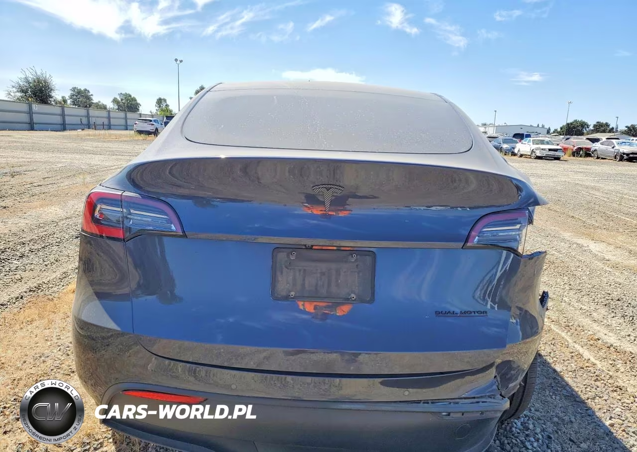 2020 Tesla Model Y VIN:5YJYGDEF7LF002420 - 6