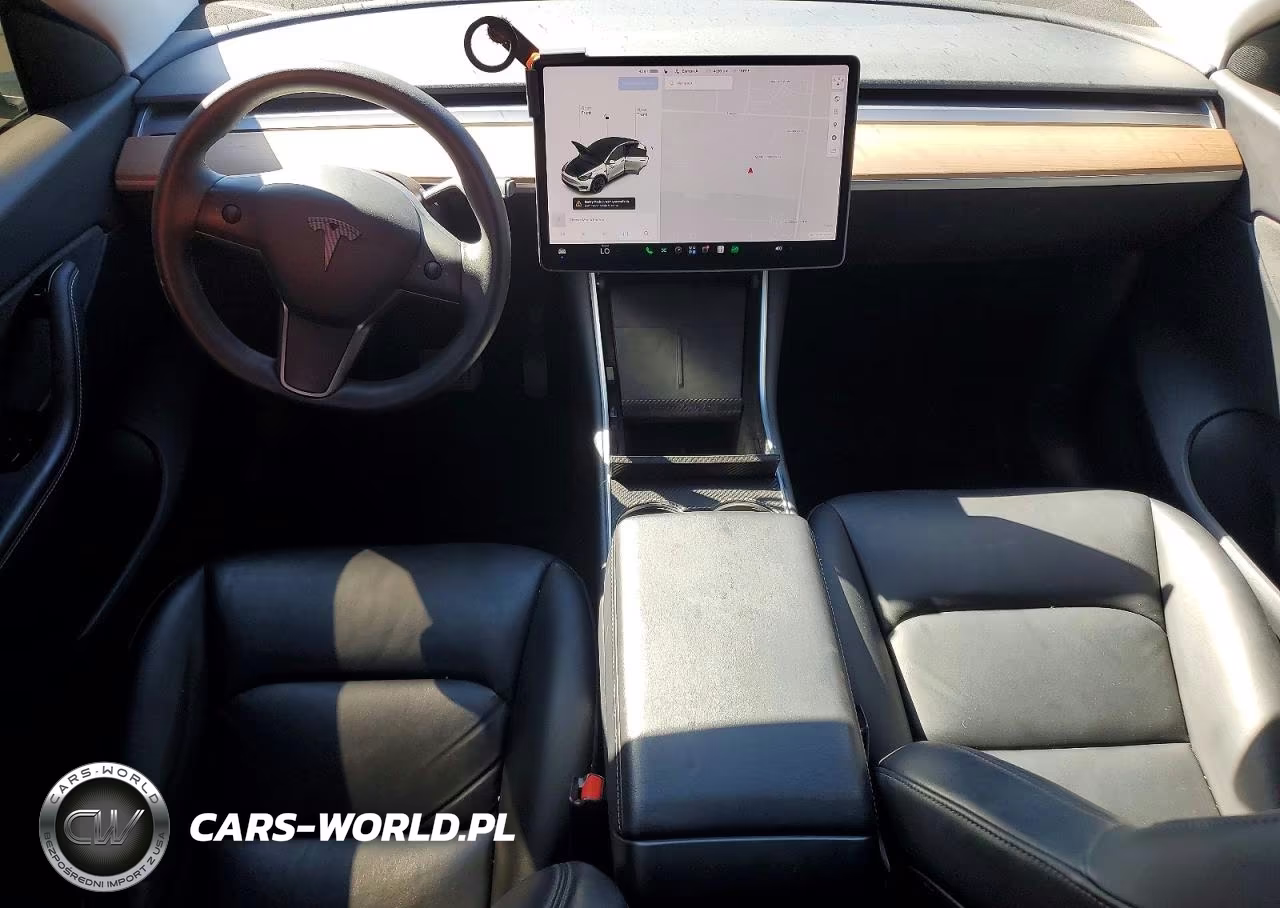 2020 Tesla Model Y VIN:5YJYGDEF7LF002420 - 8