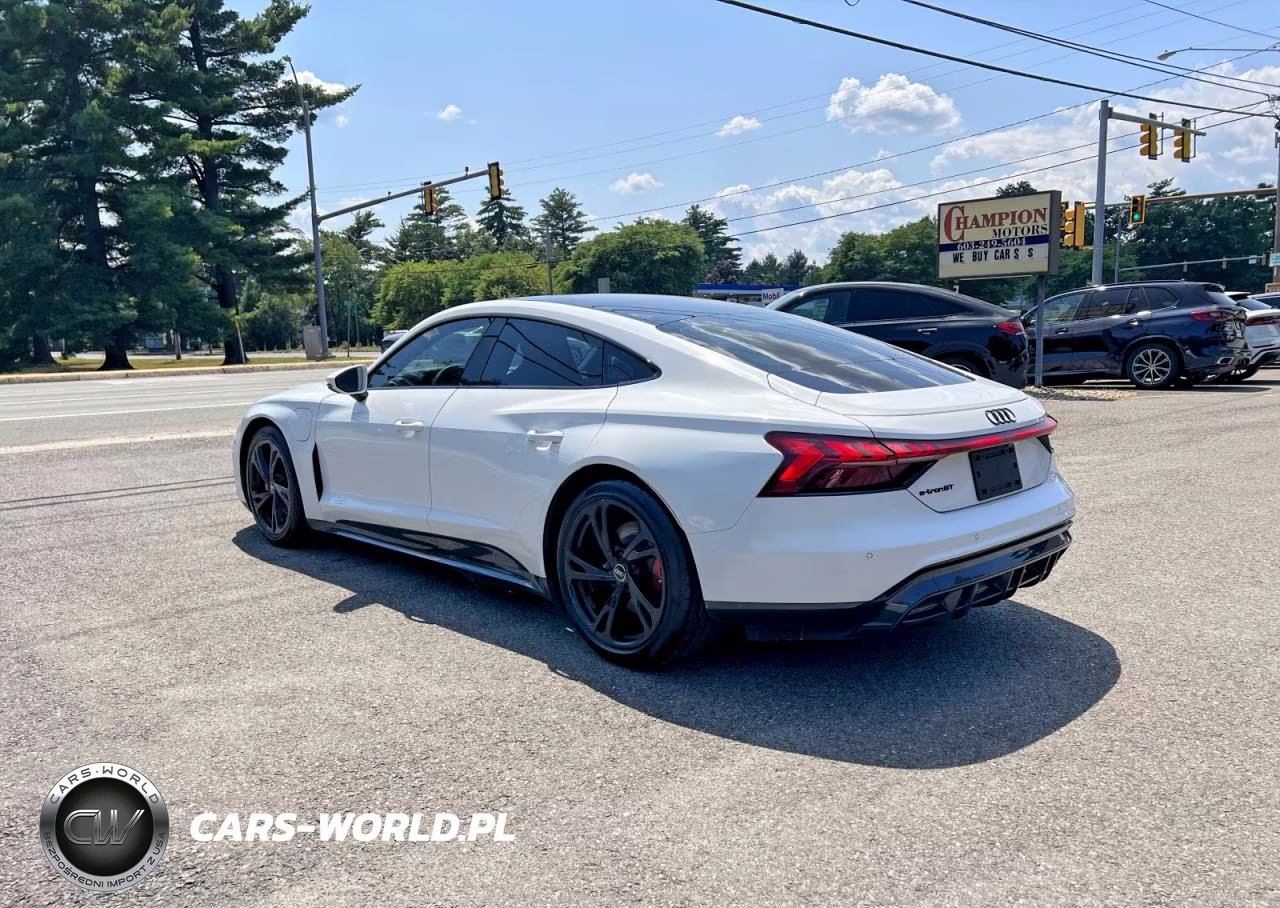 2022 Audi E-Tron Gt Premium Plus VIN:WAUFJBFW2N7006120 - 3