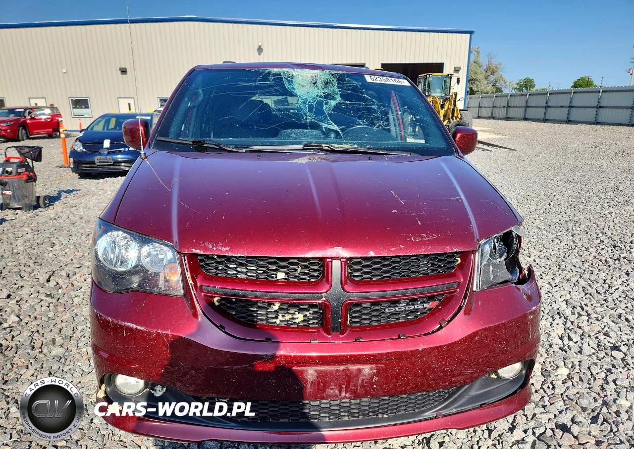 2019 Dodge Grand Caravan Gt VIN:2C4RDGEG0KR648005 - 5
