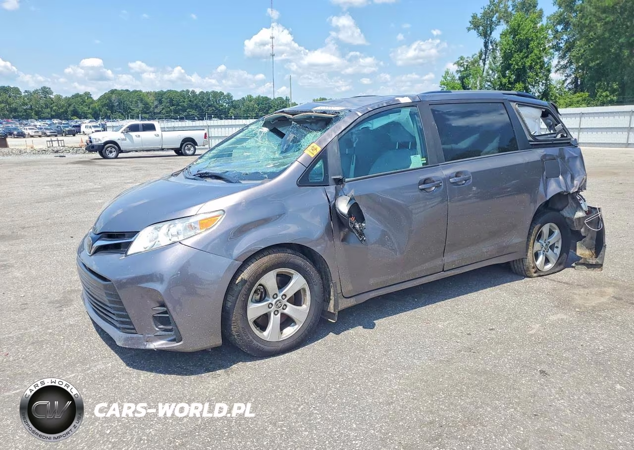2020 Toyota Sienna Le