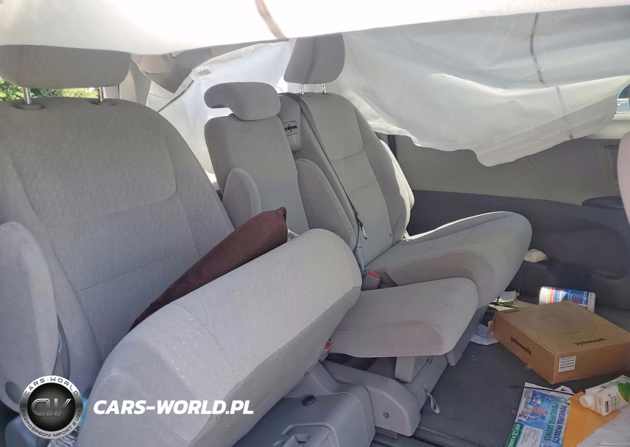2020 Toyota Sienna Le VIN:5TDKZ3DCXLS081885 - 11